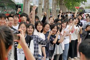 欧文斋月结束前还有11战&包括7客场 有4场季后赛门票争夺战